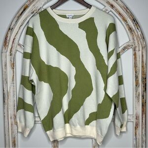 Le Lis Super Soft Sweater